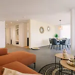Eiger In See- Und Bergnaehe, Modern, Mit Balkon Und Aussicht Fuer 4 Gaeste *