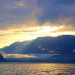 Eiger In See- Und Bergnaehe, Modern, Mit Balkon Und Aussicht Fuer 4 Gaeste Appartement Spiez