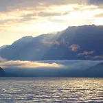 Eiger In See- Und Bergnaehe, Modern, Mit Balkon Und Aussicht Fuer 4 Gaeste Appartement