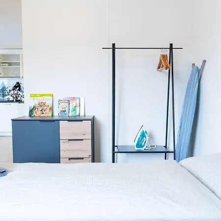 Eiger In See- Und Bergnähe, Modern, Mit Balkon Und Aussicht Für 4 Gäste