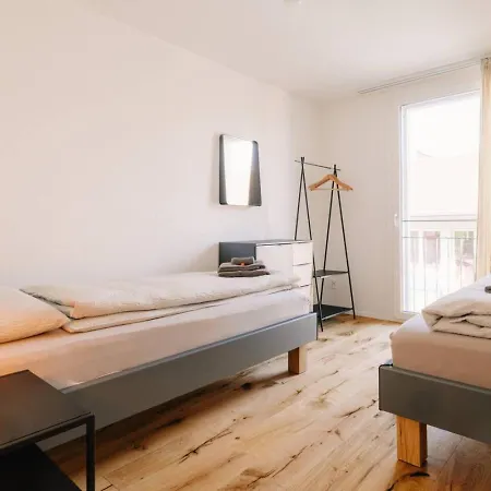 Eiger In See- Und Bergnähe, Modern, Mit Balkon Und Aussicht Für 4 Gäste