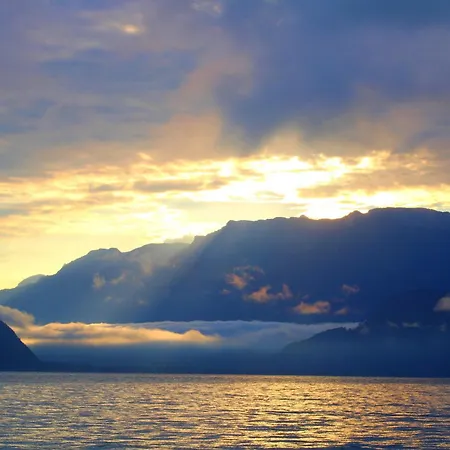 Eiger In See- Und Bergnaehe, Modern, Mit Balkon Und Aussicht Fuer 4 Gaeste Lejlighed Spiez