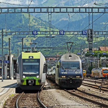 Eiger In See- Und Bergnähe, Modern, Mit Balkon Und Aussicht Für 4 Gäste