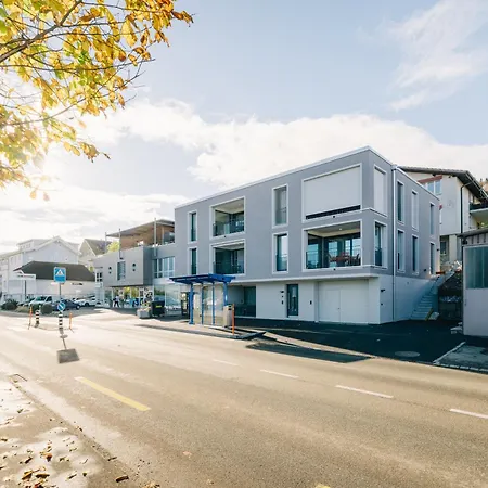 Apartment Eiger In See- Und Bergnähe, Modern, Mit Balkon Und Aussicht Für 4 Gäste Spiez