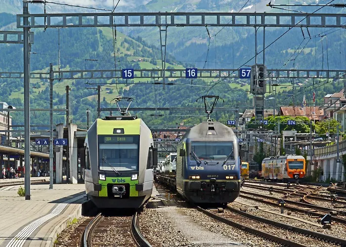 Eiger In See- Und Bergnaehe, Modern, Mit Balkon Und Aussicht Fuer 4 Gaeste