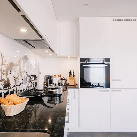 Eiger In See- Und Bergnaehe, Modern, Mit Balkon Und Aussicht Fuer 4 Gaeste *