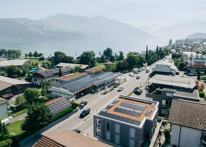 Eiger In See- Und Bergnaehe, Modern, Mit Balkon Und Aussicht Fuer 4 Gaeste Spiez