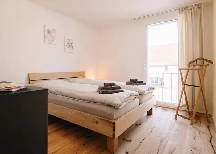 Eiger In See- Und Bergnaehe, Modern, Mit Balkon Und Aussicht Fuer 4 Gaeste Apartman