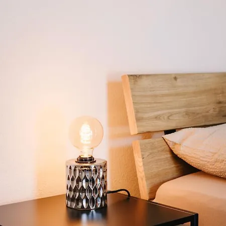 Eiger In See- Und Bergnaehe, Modern, Mit Balkon Und Aussicht Fuer 4 Gaeste アパート シュピーツ