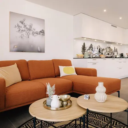 Eiger In See- Und Bergnaehe, Modern, Mit Balkon Und Aussicht Fuer 4 Gaeste アパート